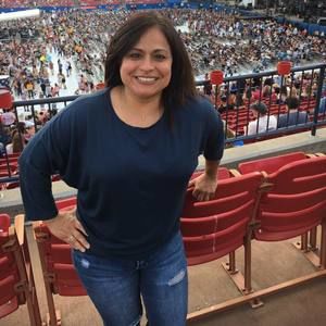 Meet your Posher, Lupe